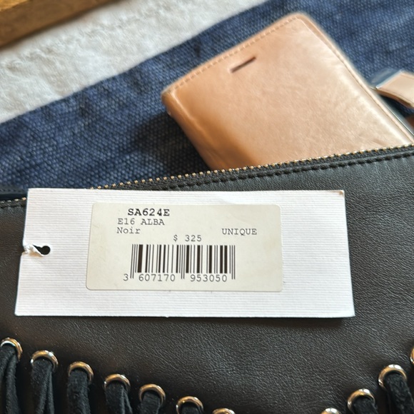 COPY - Sandro beans new cloth purse with strap - Picture 4 of 4